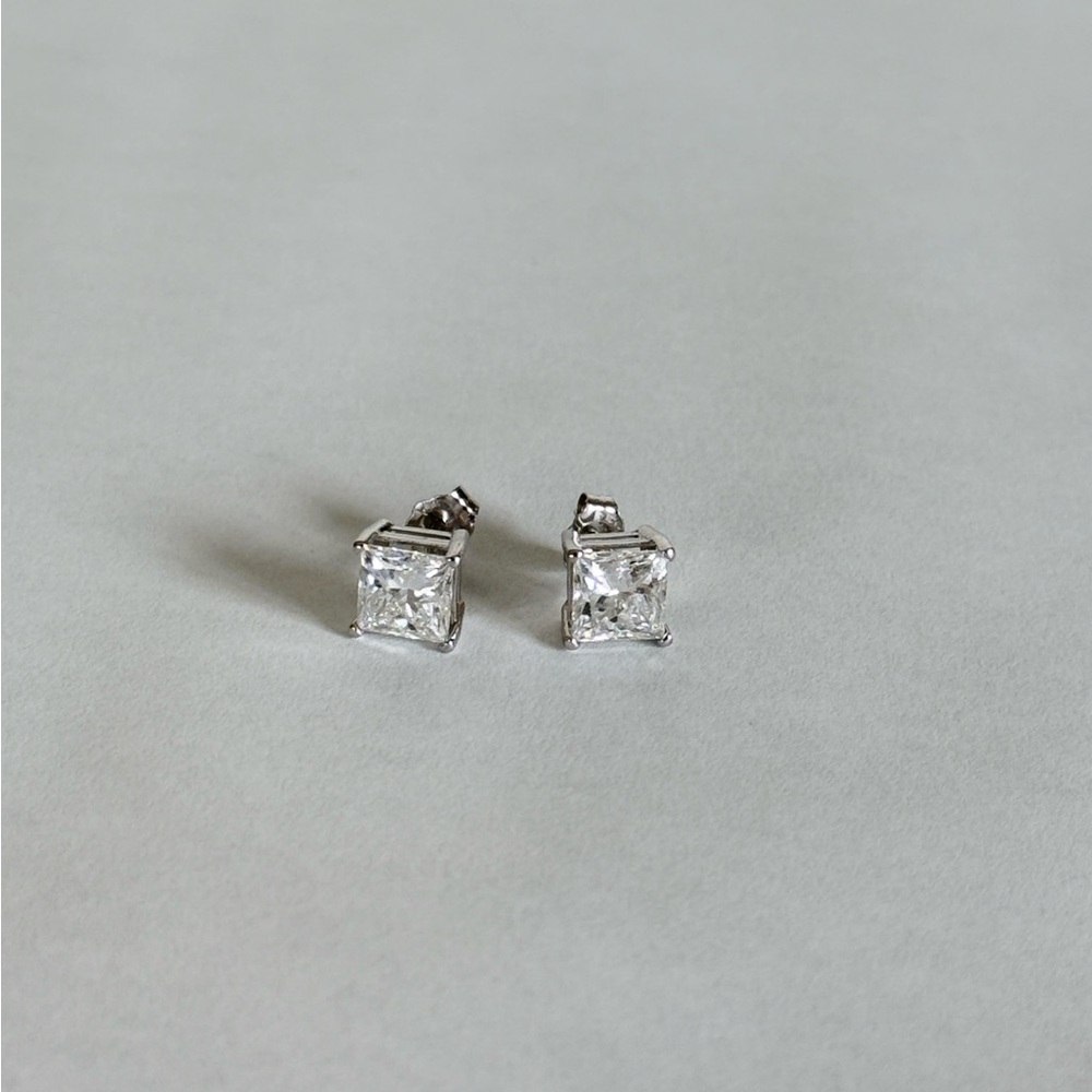 COPY - Elegant 14k white gold large 2 carat + lab diamond certified solitaire s… - Picture 9 of 9